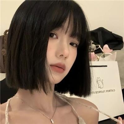 少女与海怪封面